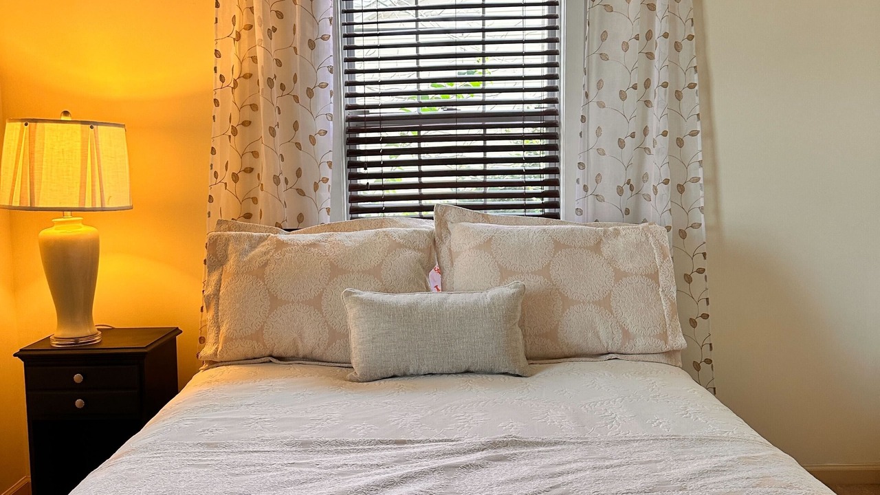Photo of Bedroom in Lake Secession
