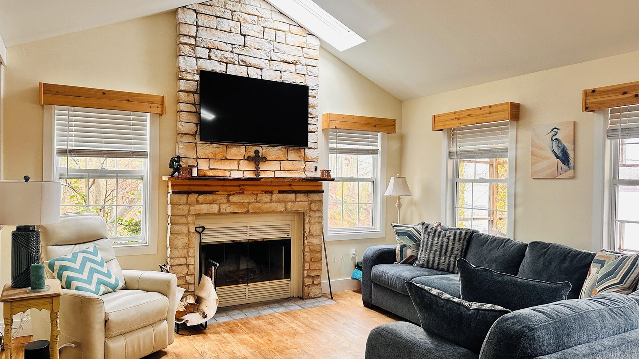 Photo of Livingroom in Lake Secession