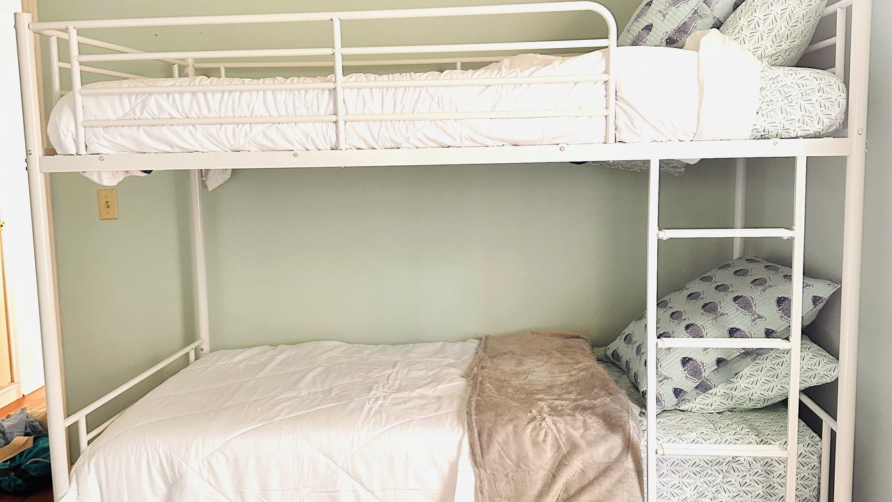 Photo of Bedroom in Lake Secession