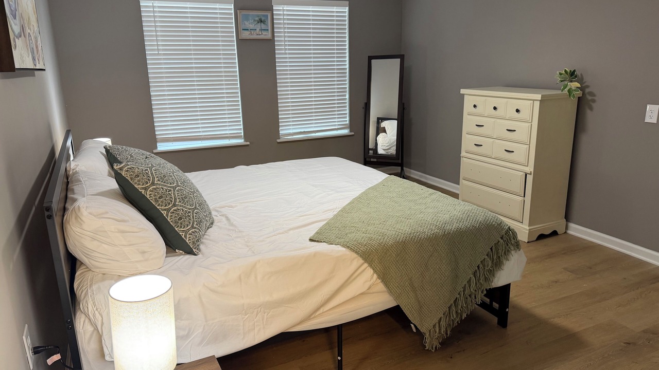 Photo of Bedroom in Summerville