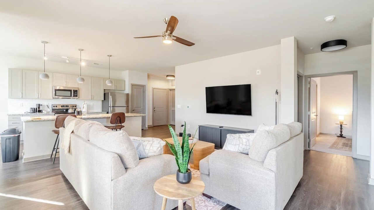 Photo of Livingroom in Matthews
