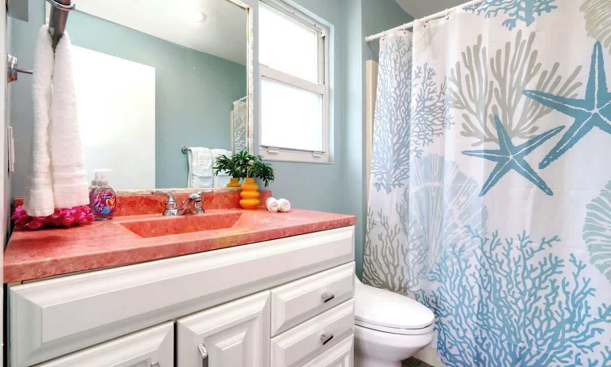Photo of Bathroom in Floridana Beach