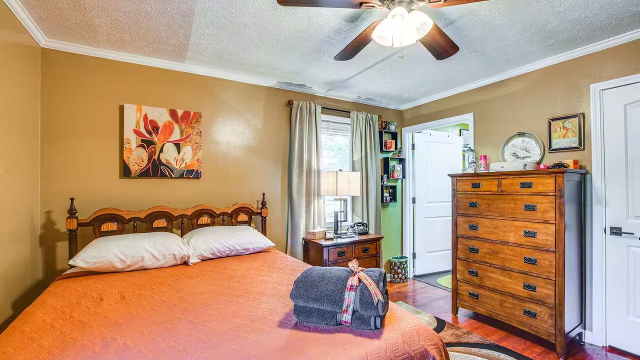 Photo of Bedroom in Pine Forest