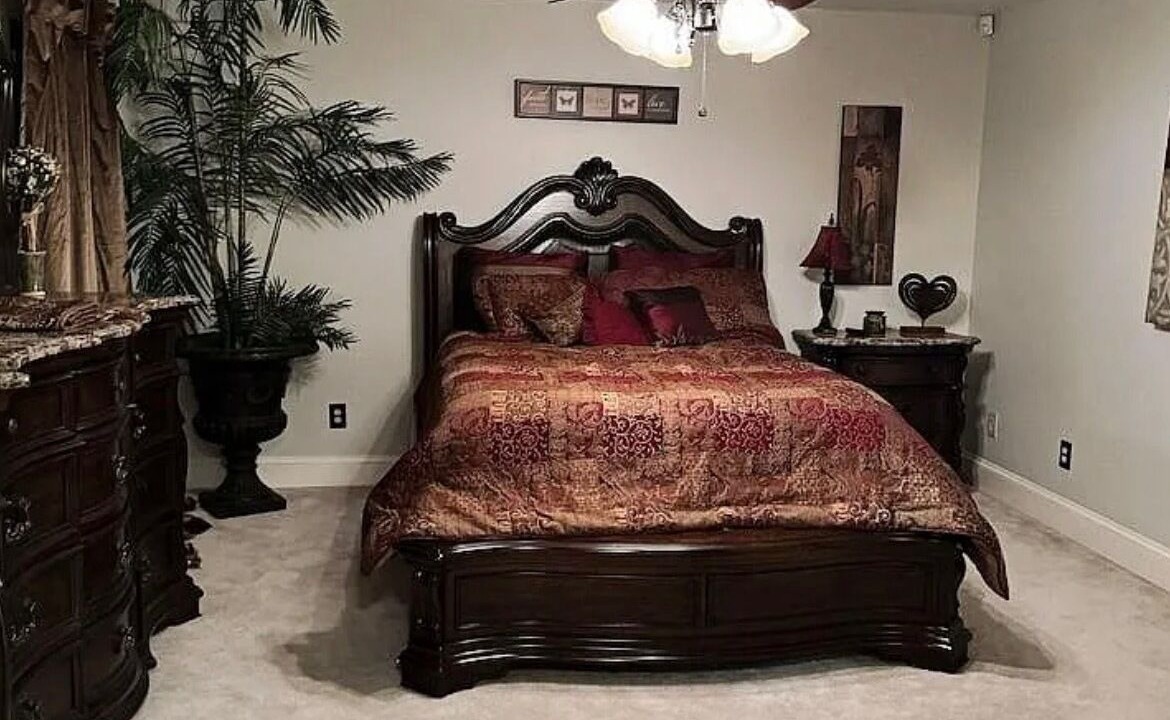 Photo of Bedroom in Westside