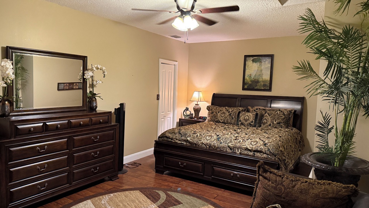 Photo of Bedroom in Westside