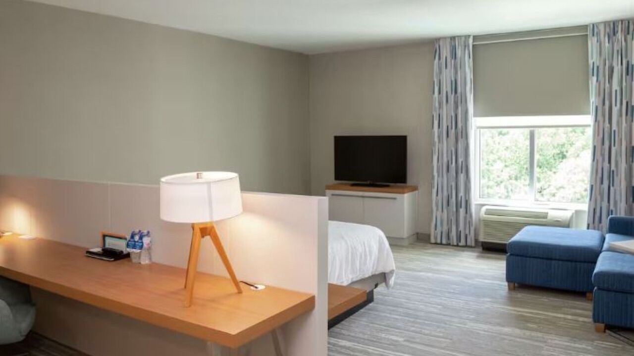 Photo of Bedroom in Wesley Chapel