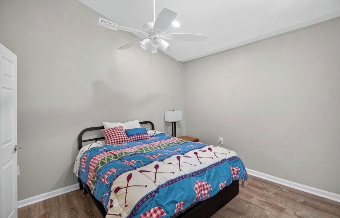 Photo of Bedroom in Townville