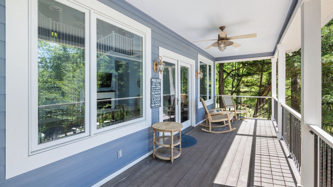 Photo of Patio Balcony in Seneca