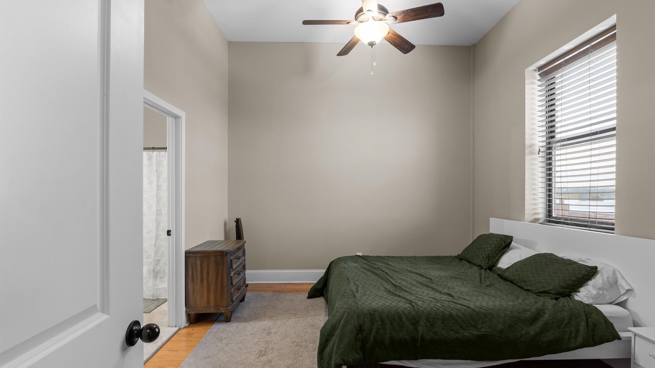 Photo of Bedroom in Downtown