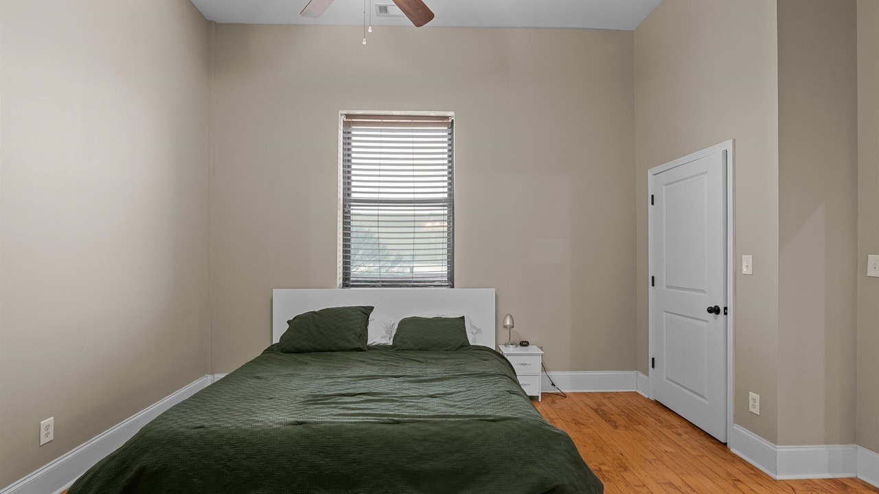 Photo of Bedroom in Downtown
