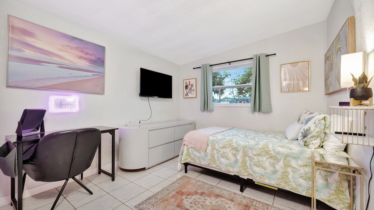 Photo of Bedroom in Gulfport