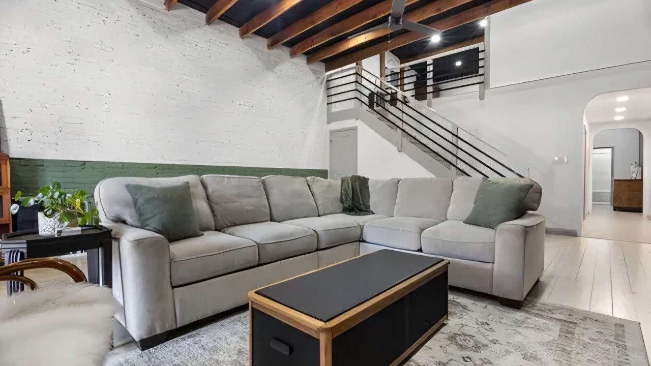 Photo of Livingroom in Salley