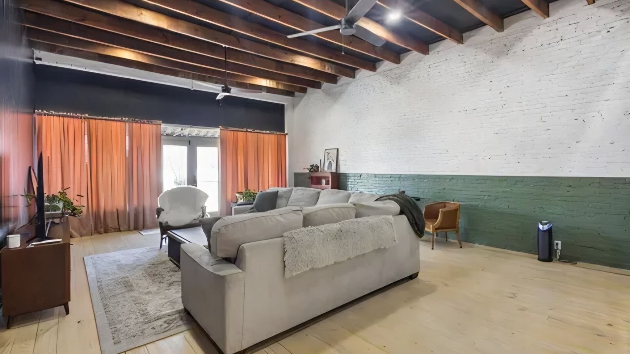 Photo of Livingroom in Salley