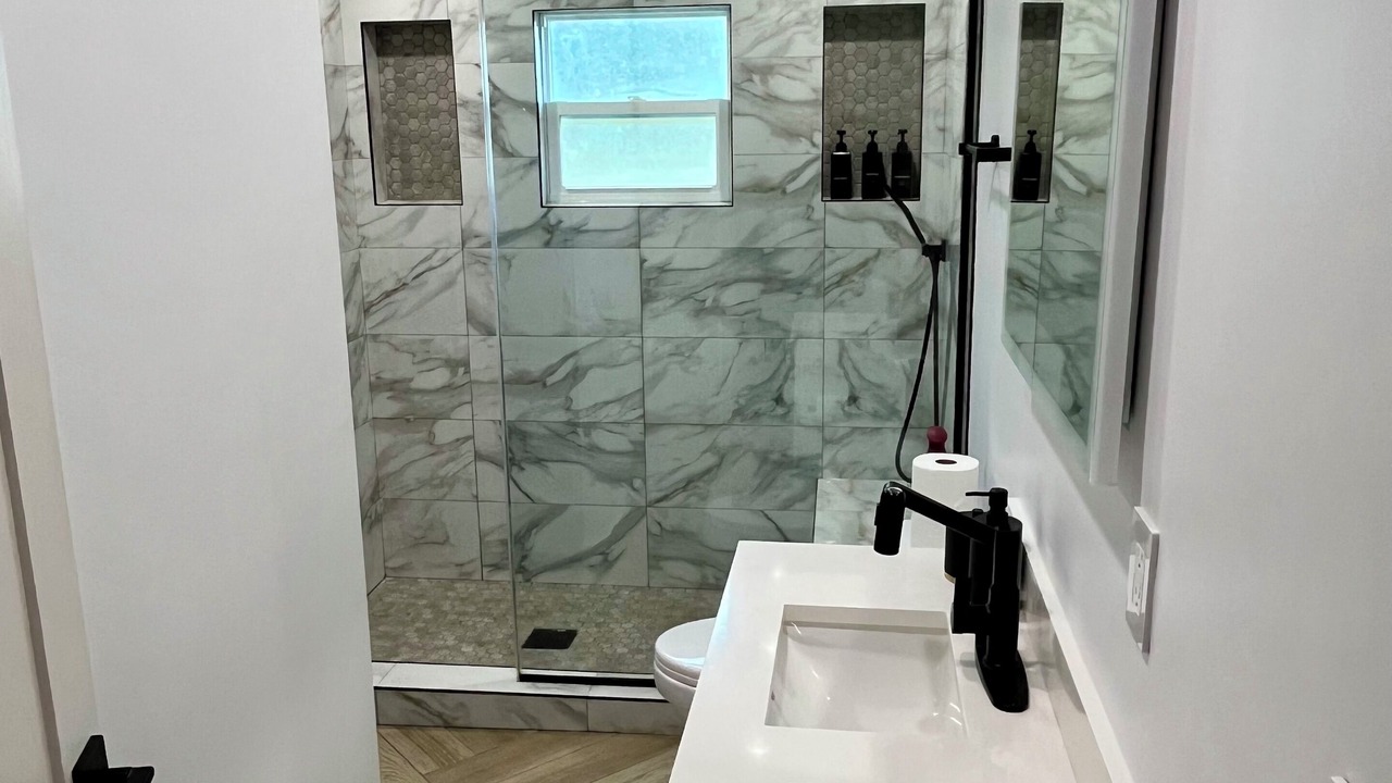 Photo of Bathroom in Walker's Island