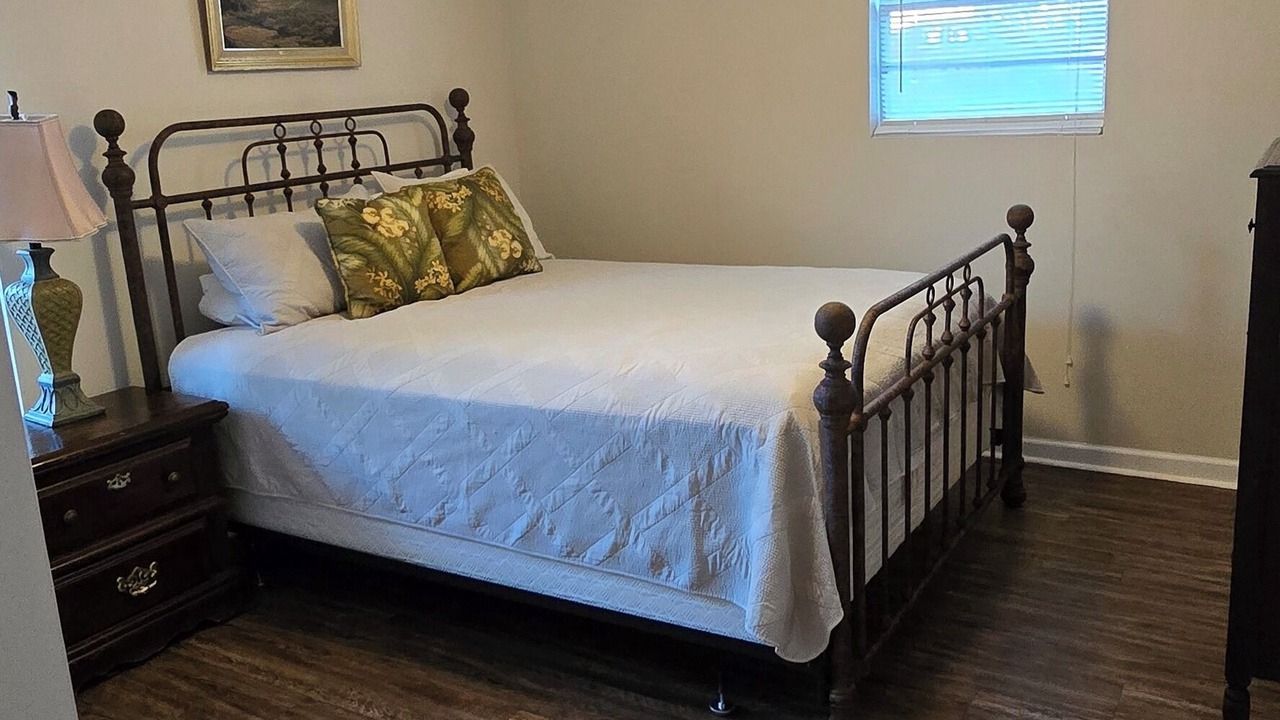 Photo of Bedroom in Eastman