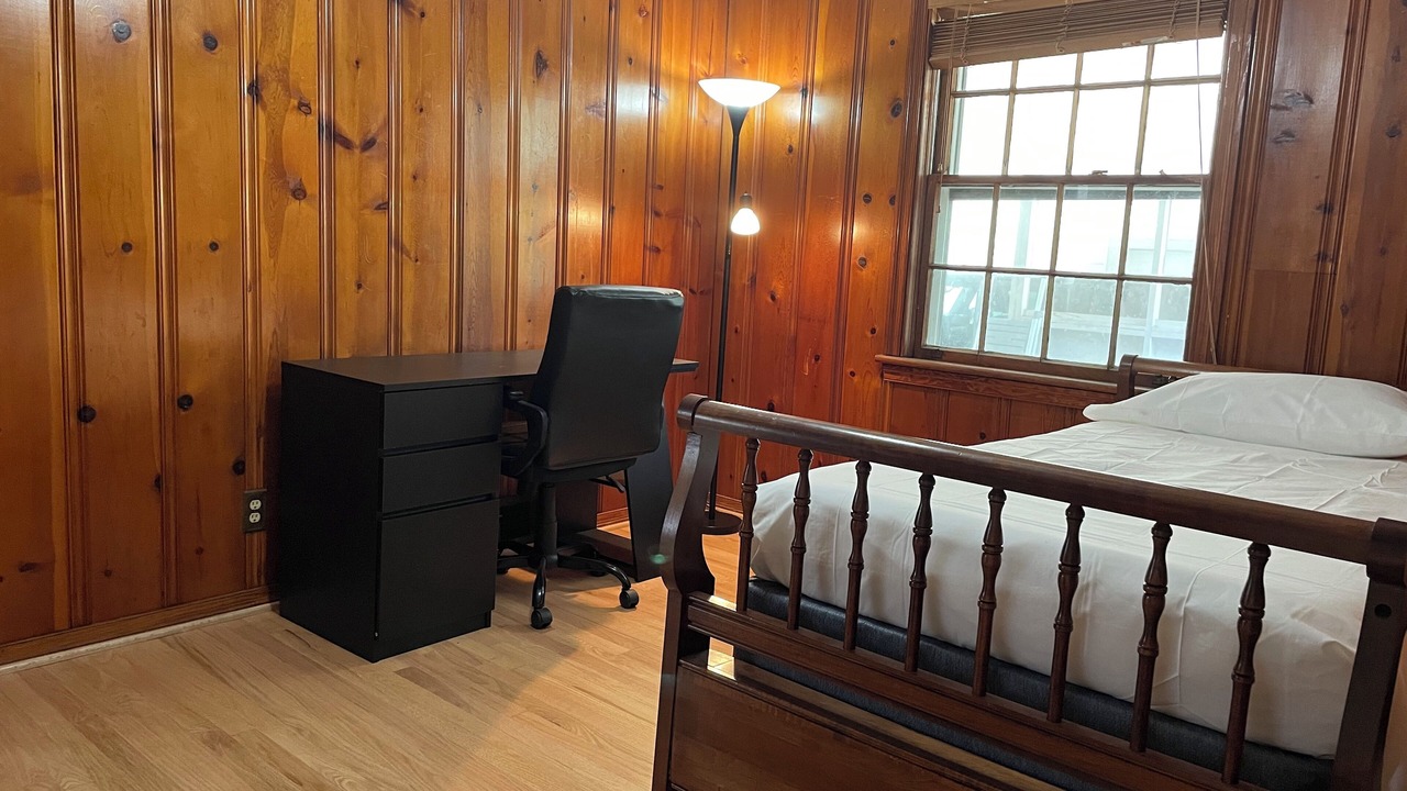 Photo of Bedroom in Springdale