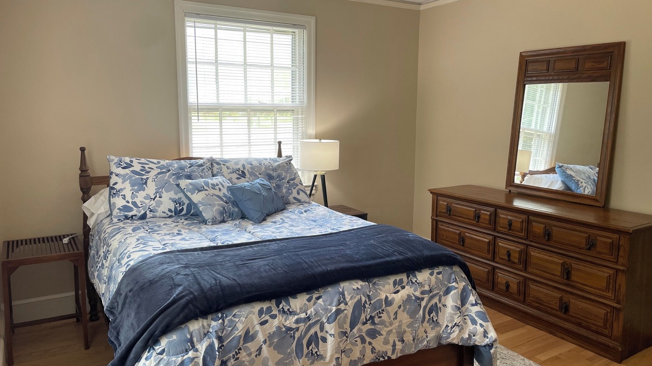 Photo of Bedroom in Springdale