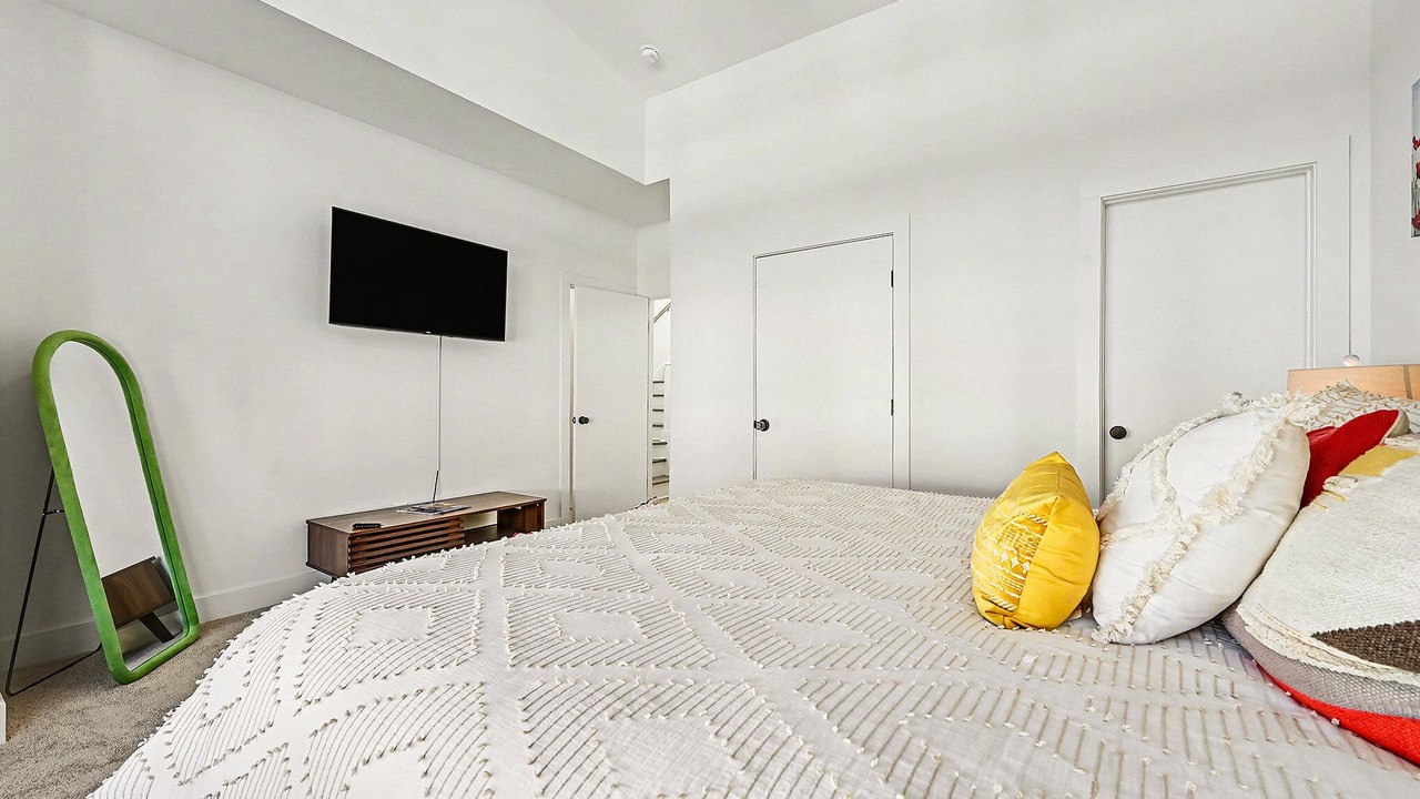 Photo of Bedroom in Downtown