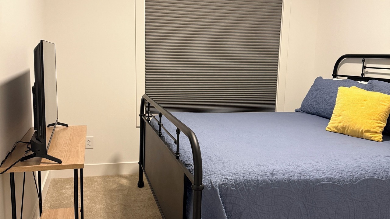 Photo of Bedroom in Downtown