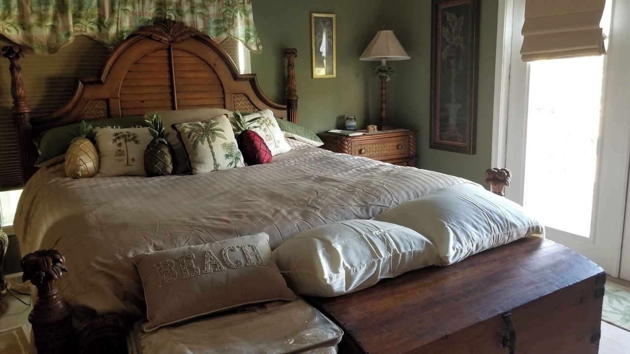 Photo of Bedroom in Ambersand Beach