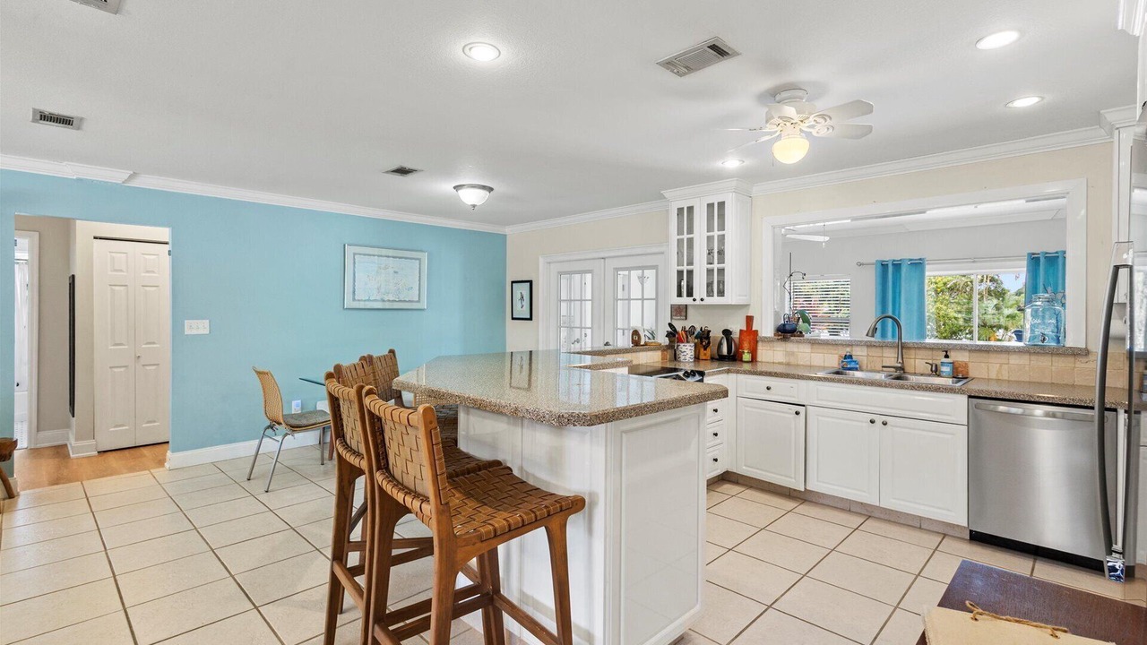 Photo of Kitchen in Sebastian Highlands
