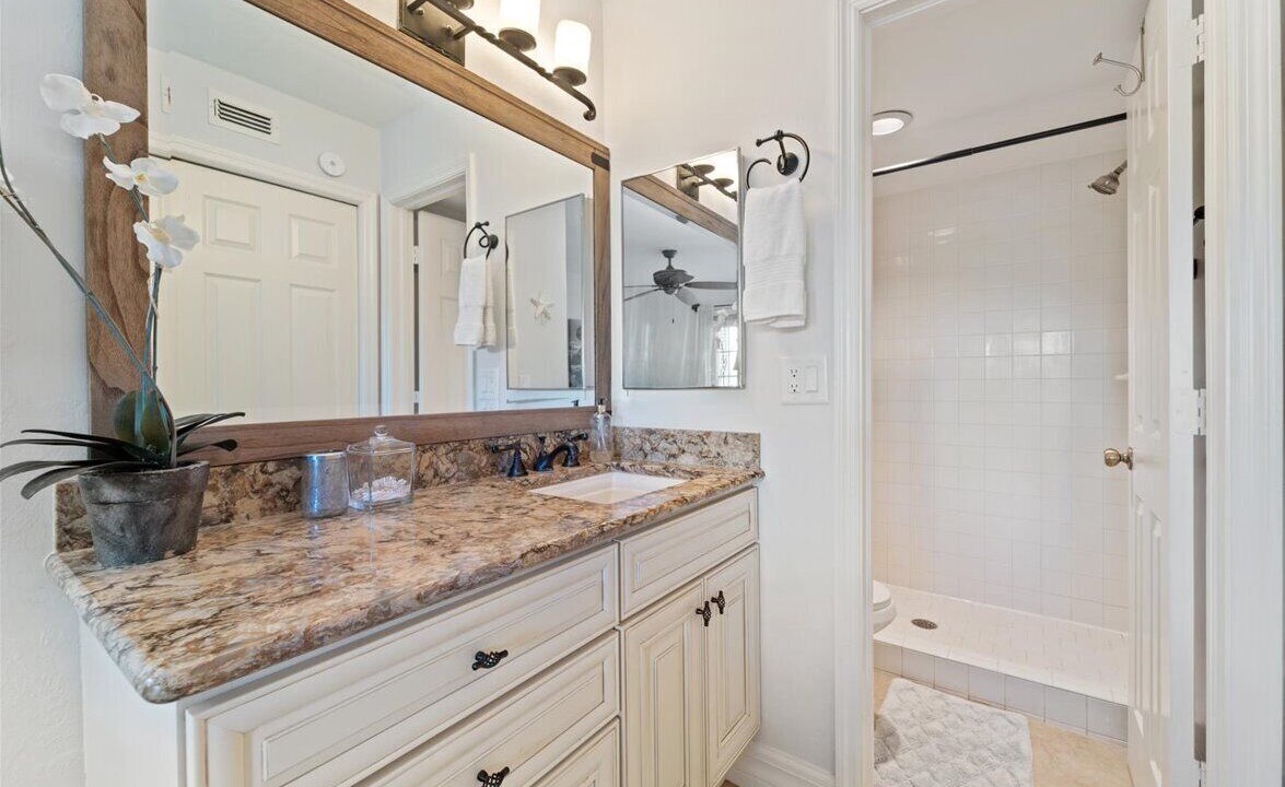 Photo of Bathroom in Hammock Bay