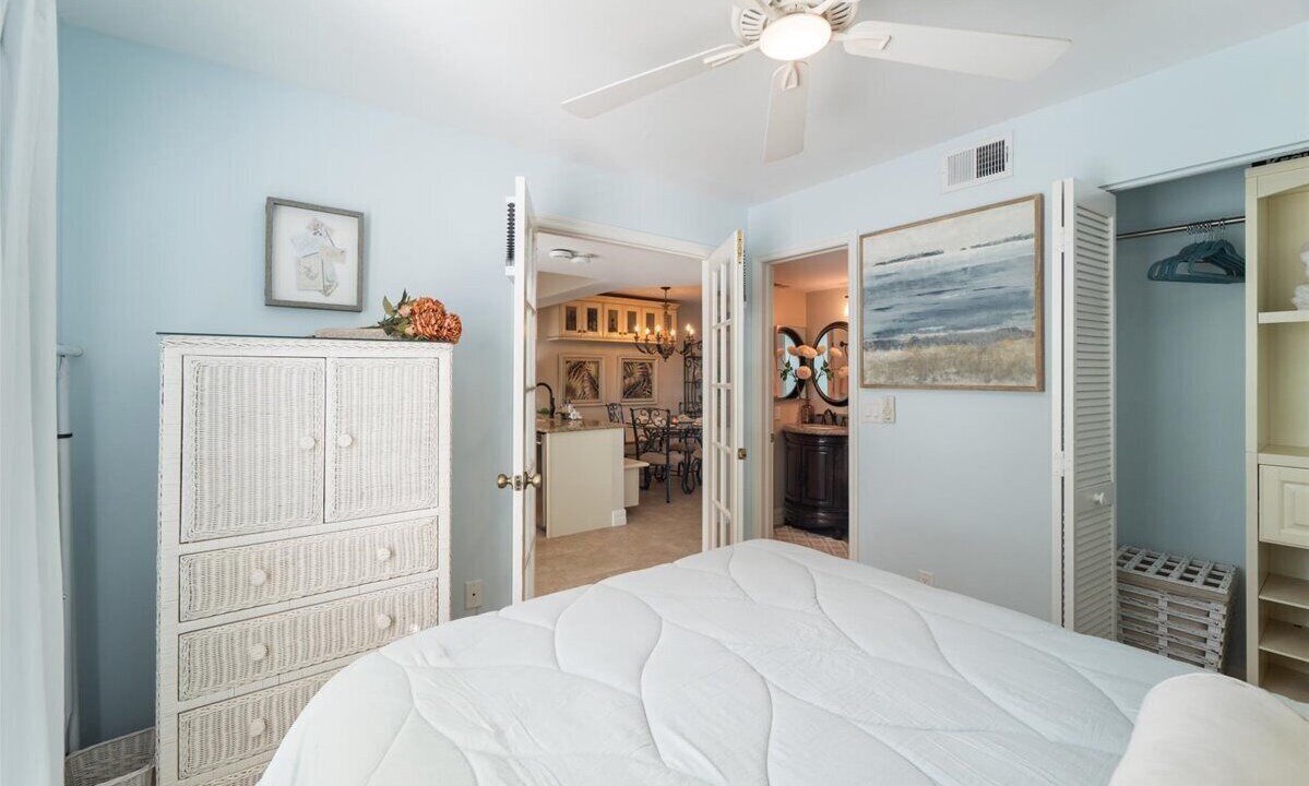 Photo of Bedroom in Hammock Bay