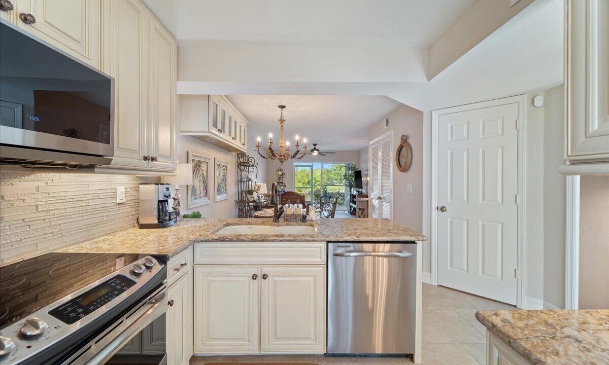 Photo of Kitchen in Hammock Bay