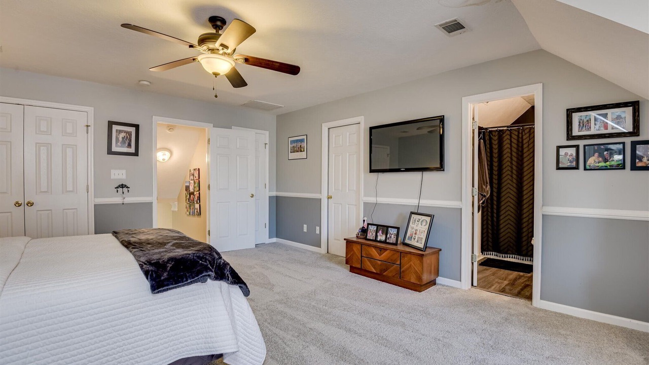 Photo of Bedroom in Evans
