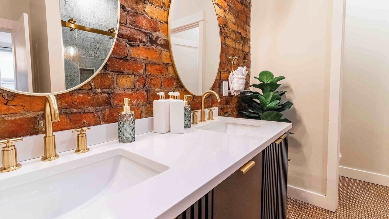 Photo of Bathroom in Old West Broad Neighborhood