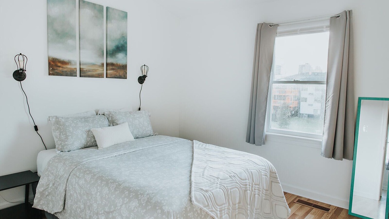 Photo of Bedroom in Downtown