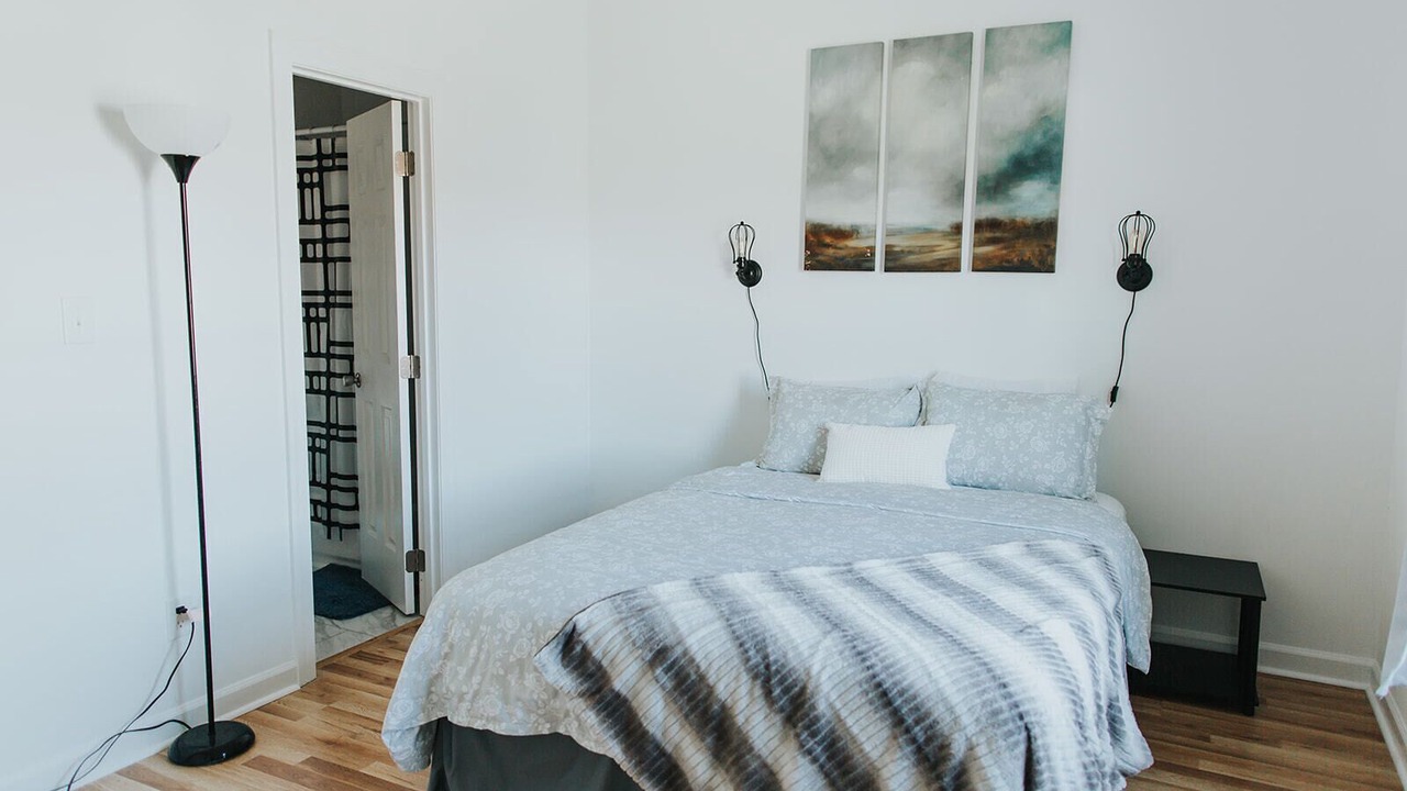 Photo of Bedroom in Downtown