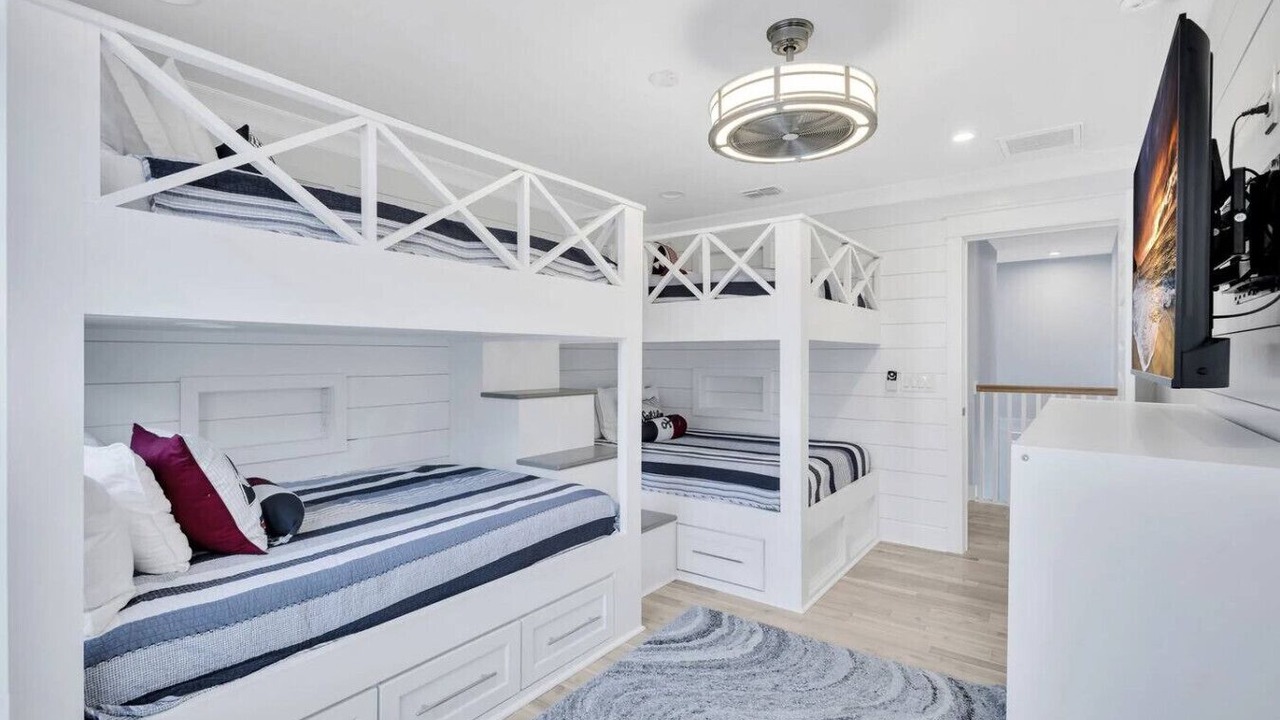 Photo of Bedroom in Palmetto Dunes