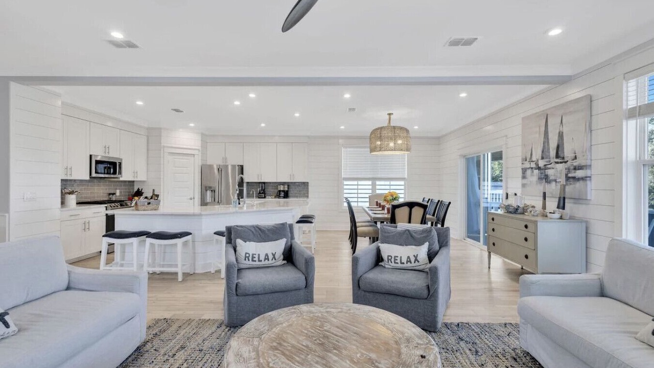 Photo of Livingroom in Palmetto Dunes
