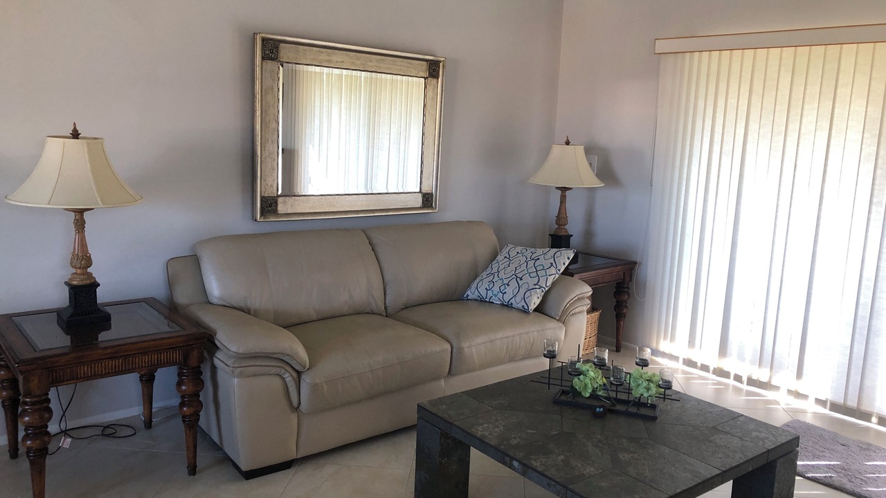 Photo of Livingroom in East Naples