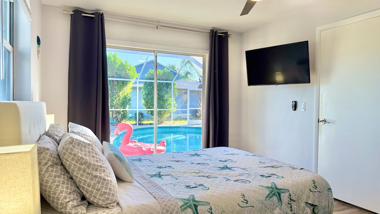 Photo of Bedroom in Venice Gardens