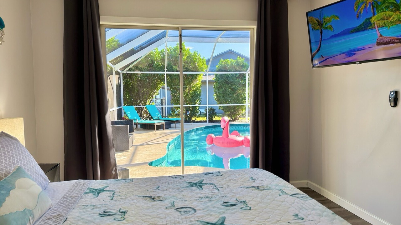 Photo of Bedroom in Venice Gardens