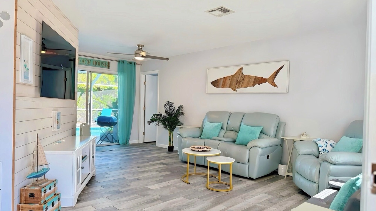 Photo of Livingroom in Venice Gardens
