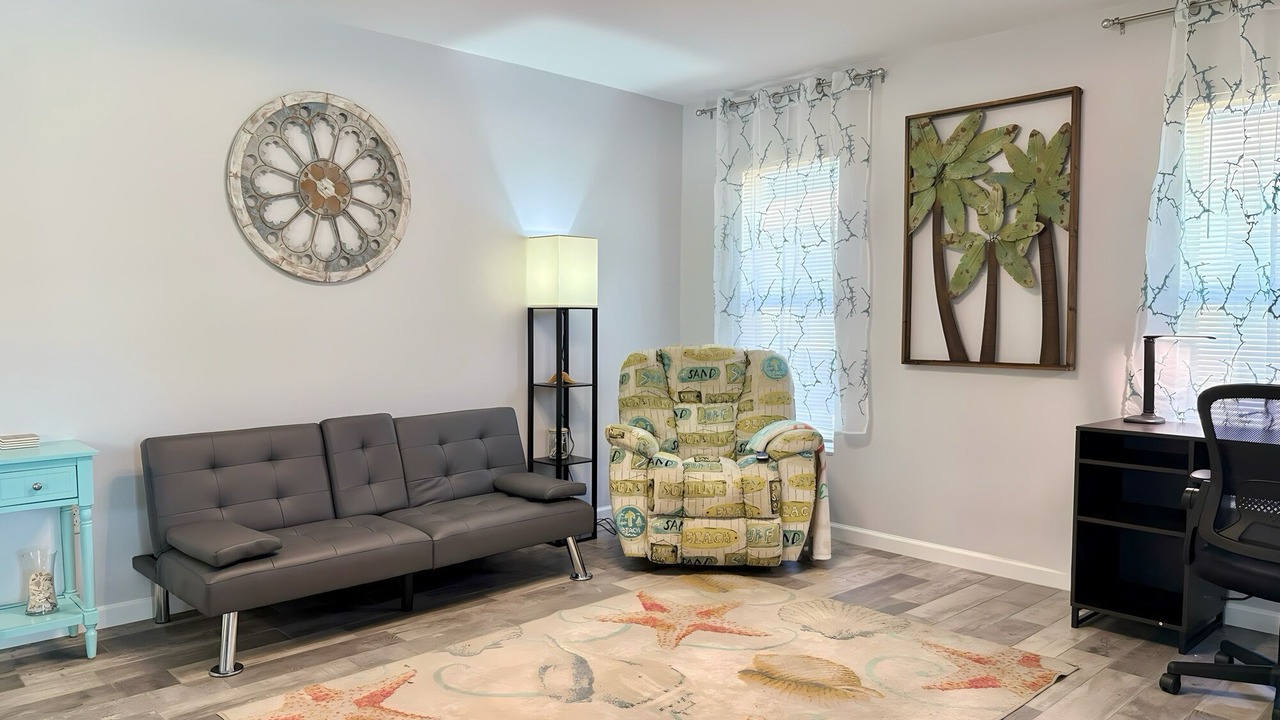 Photo of Livingroom in Venice Gardens