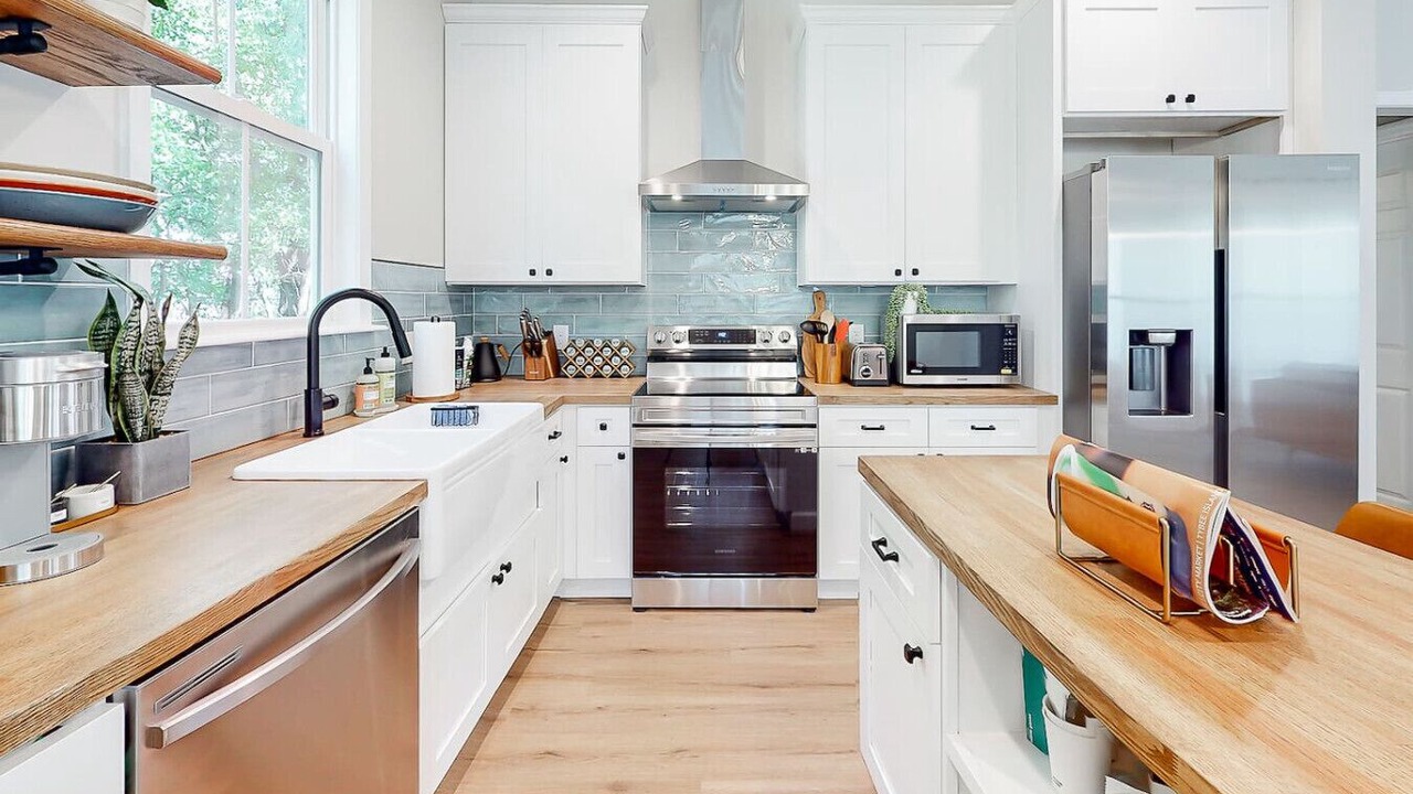 Photo of Kitchen in Midtown