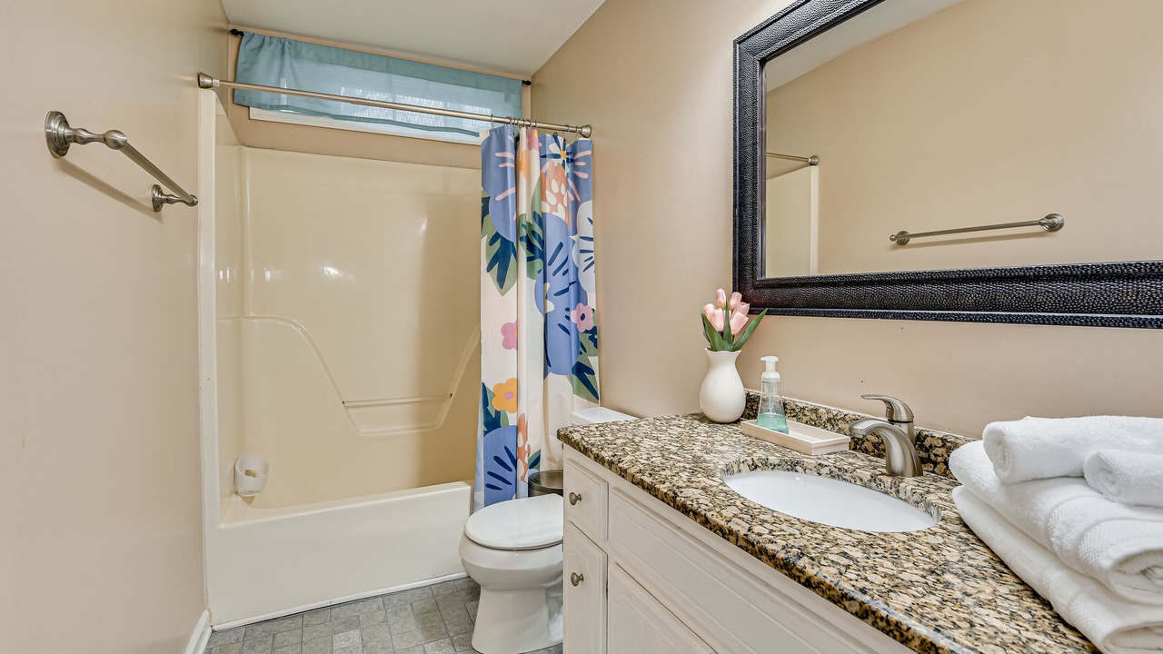 Photo of Bathroom in Martinez