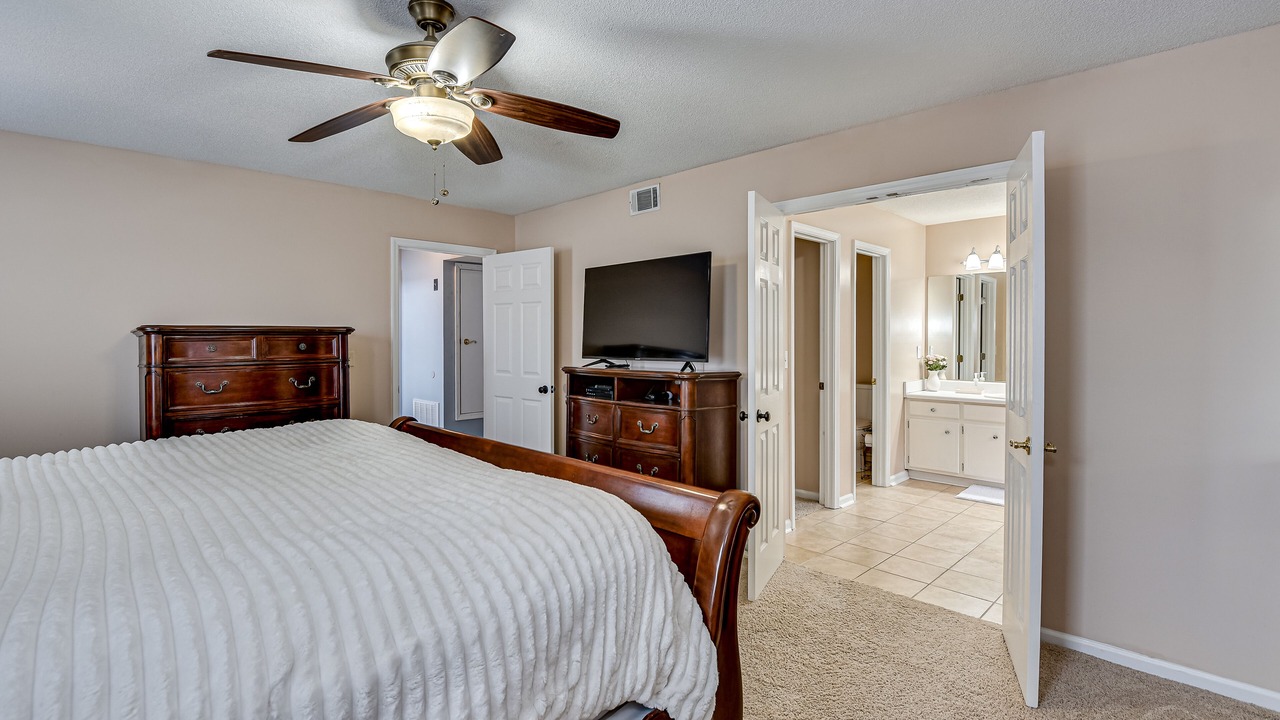 Photo of Bedroom in Martinez