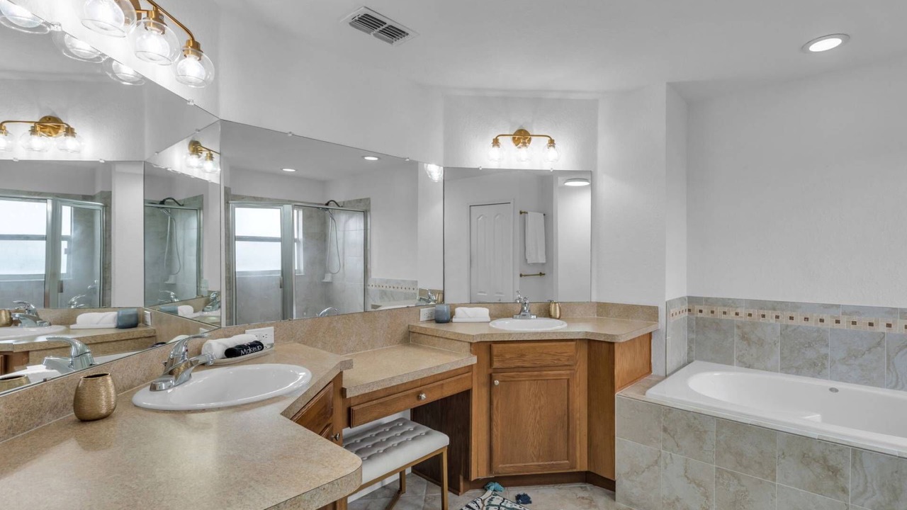 Photo of Bathroom in Lake Wales