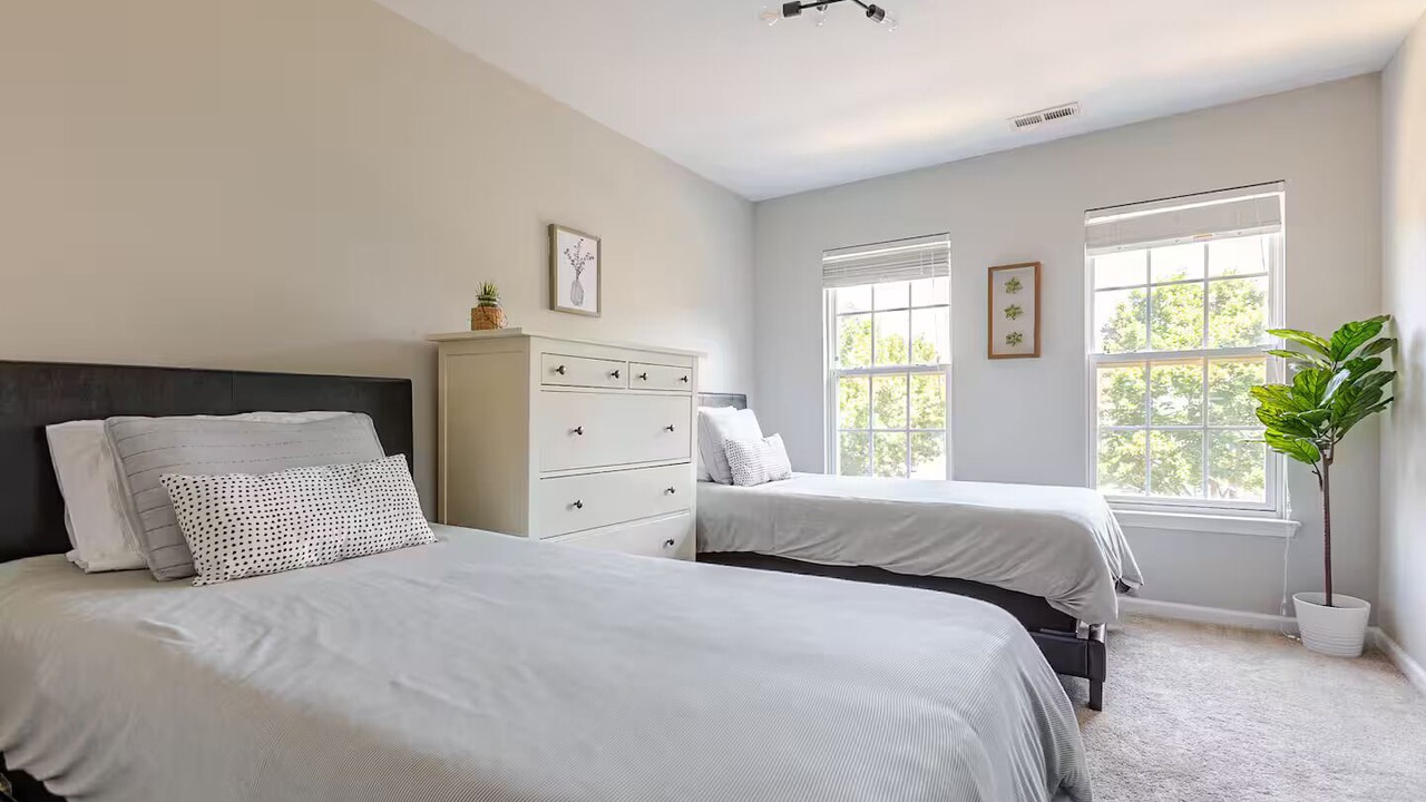 Photo of Bedroom in Long Lake