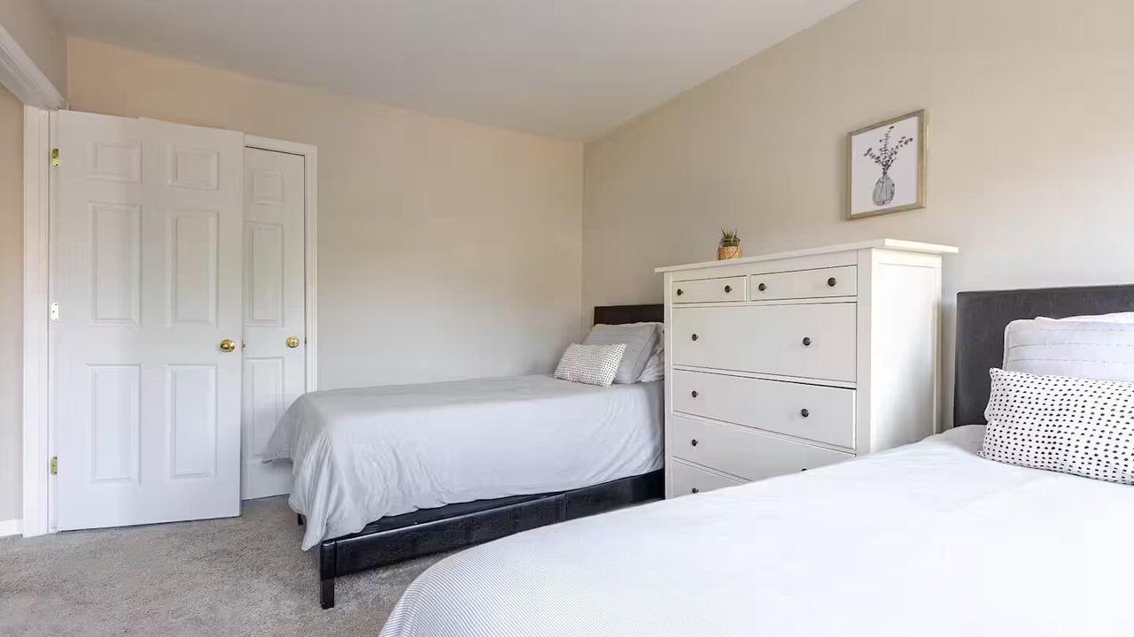 Photo of Bedroom in Long Lake