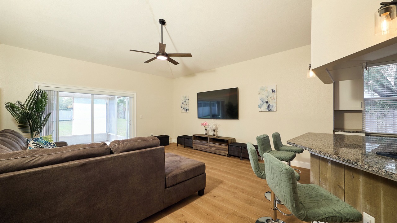 Photo of Livingroom in Valrico