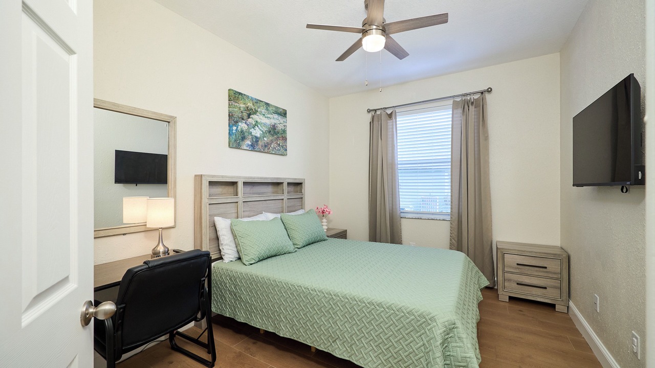 Photo of Bedroom in Valrico