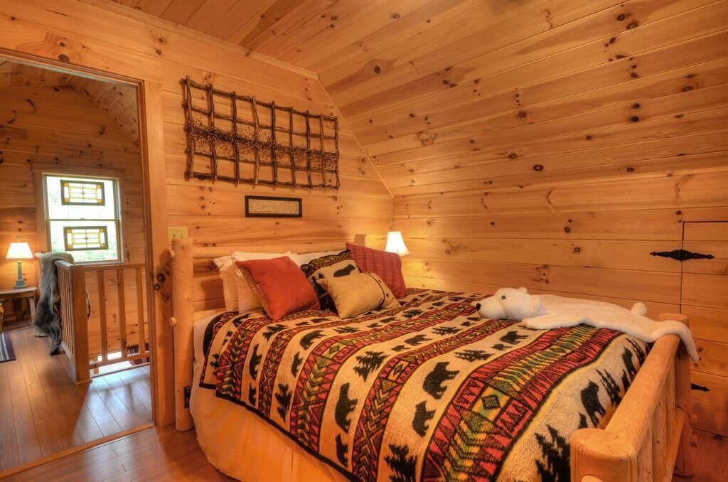 Photo of Bedroom in Robbinsville