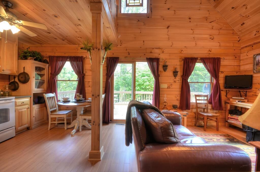 Photo of Livingroom in Robbinsville