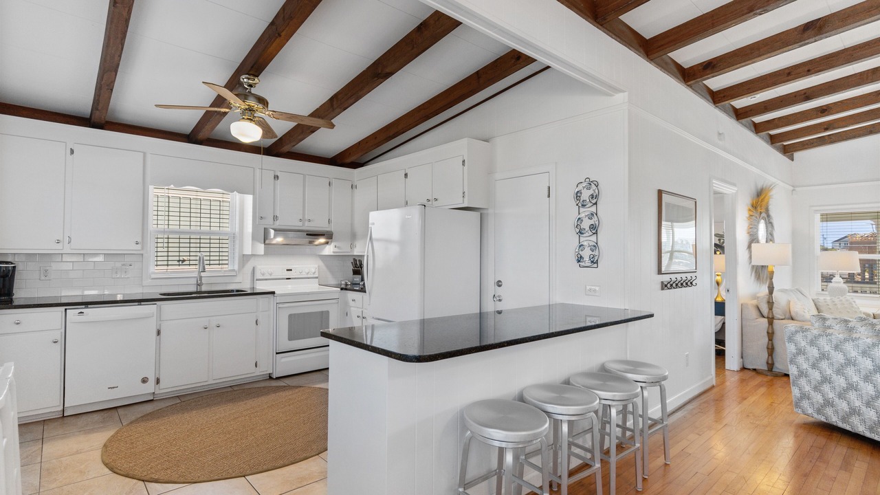 Photo of Kitchen in Inlet Harbour